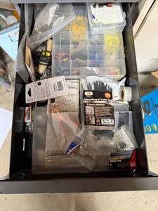 lot 165 image: Comprehensive Lot of Electrical Connectors and Accessories