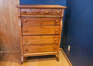 lot 202 image: Vintage Wooden Chest of Drawers with 6 Spacious Drawers