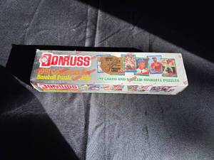lot 259 image: 1991 Donruss Baseball Puzzle & Cards Collectors Set