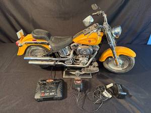 lot 296 image: Harley-Davidson Fat Boy Remote Control Motorcycle with Accessories