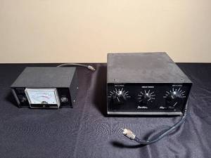lot 425 image: Siltronix FS-301 Watt Meter and Dentron Super Tuner Set
