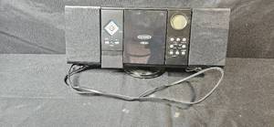 lot 445 image: Jensen Wall Mountable Stereo System with CD Player