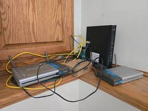 lot 493 image: Collection of Routers and Preamplifier Including D-Link and Pyle