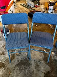 lot 206 image: Pair of Blue Padded Folding Chairs