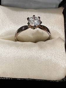 lot 217 image: Ring with Clear Stone Size 9
