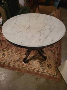 lot 388 image: Vintage Round Marble Top Table with Ornate Wooden Pedestal