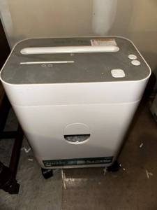 lot 393 image: Royal PX1000MX Crosscut Paper Shredder