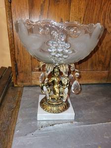 lot 400 image: Ornate Glass Compote Dish with Gilded Cherub Base