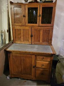 lot 402 image: Antique Hoosier Kitchen Cabinet with Stained Glass Accents