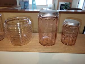 lot 470 image: Set of Vintage Pink Glassware Including Pitcher, Tumblers, and Decorative Pieces