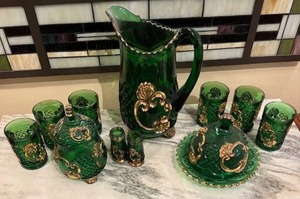 lot 5 image: Vintage Green Glass Beverage Set with Gold Trim