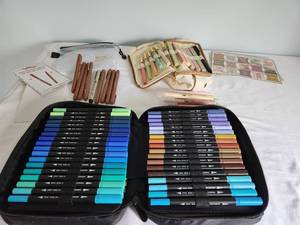 lot 75 image: Set of Assorted Fineliner Pens and Dual Tip Markers