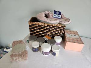 lot 78 image: Pamper Yourself Gift Set with Slippers, Cozy Socks, and Skincare