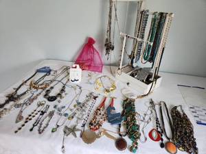 lot 79 image: Assorted Collection of Necklaces and Bracelets with Jewelry Organizer