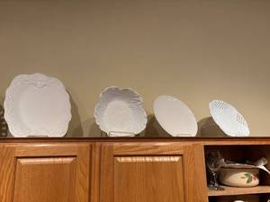 lot 98 image: Set of 4 White Ornate Ceramic Serving Platters