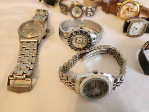 lot 121 image: Collection of 12 Assorted Watches Including Kenneth Cole and Fashion Timepieces