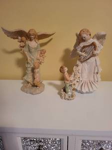 lot 269 image: Set of 2 Limited Edition Angel Figurines from United Design Corporation