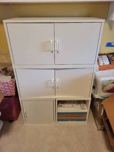 lot 277 image: White Wood Storage Cabinet with 5 Doors and 1 Open Shelf - Contents Not Included