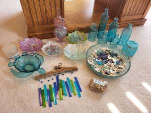lot 310 image: Beach-Themed Glass Decor Collection with Vases and Bowls