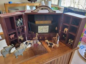 lot 332 image: Vintage Noahs Ark Sunday Toy Set by Millwood Toy Co.