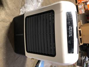 lot 8 image: ARCTIC AIR 1300 CFM 3-Speed Settings Portable Evaporative Air Cooler with up to 500 sq. ft. Cooling   Customer Returns See Pictures