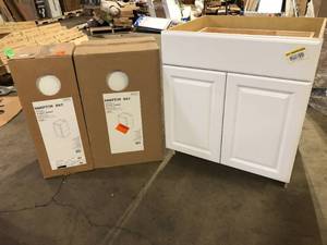 lot 37 image: Lot of Assorted Kitchen Cabinets Various Models and Conditions Customer Returns See Pictures