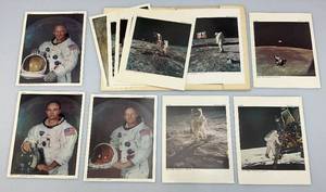 lot 96 image: Misc. Vintage NASA Moon Landing Photos 7 14 x 9 14
