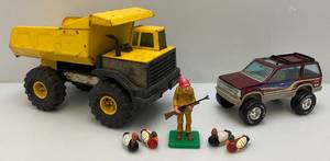 lot 9 image: Vintage TONKA Dump Truck, Nylint Explorer & More