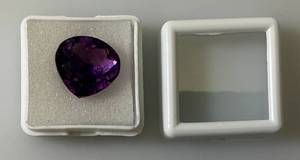 lot 47 image: 14.30 CT (Lab Created) Purple Amethyst (In Protective Sleeve)