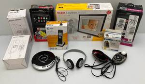 lot 88 image: Misc. Electronic Items Including JENSEN CD Player, Vintage Camera Meter & More