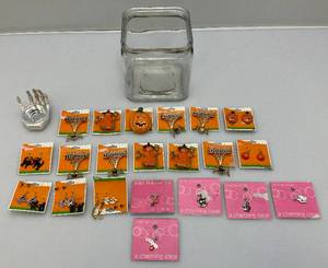 lot 131 image: Misc. Halloween Brooches & More