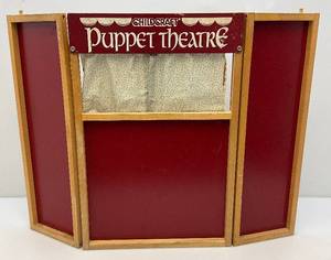 lot 137 image: Vintage Child Craft Puppet Theatre 26 34 H x 17 12 W