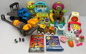 lot 141 image: Misc. Vintage Toys