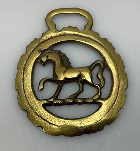 lot 169 image: Vintage Brass Horse Harness Bridle Medallion With Stallion  3 x 3 14