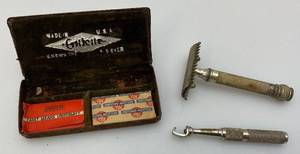 lot 176 image: Antique Gillette Known The World Over Razor With Blades In Metal Case