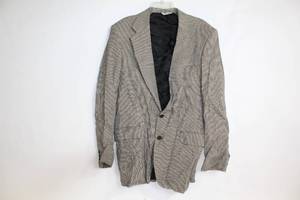 lot 13 image: Mens Houndstooth Blazer - Professionally Dry Clean Only