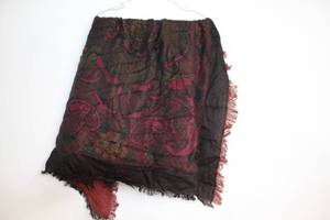 lot 21 image: Child Size Blanket with Floral Design
