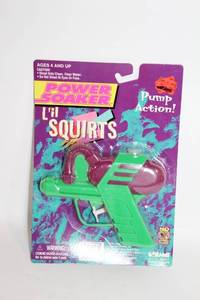 lot 54 image: Vintage Laramie Power Soaker Lil Squirts Water Gun - Pump Action