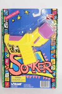 lot 58 image: Vintage Laramie Super Soaker Water Gun - Unopened Package