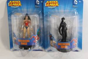 lot A-78 image: Set of 2 Justice League Collectible Figures Wonder Woman & Catwoman