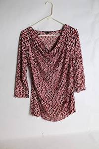 lot 212 image: Chaus Womens Patterned Top Size L