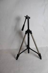 lot 246 image: Adjustable Tripod with Telescopic Legs