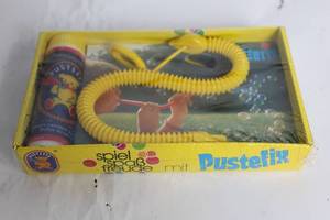 lot 261 image: Vintage Pustefix Bubble Blower Set in Original Packaging