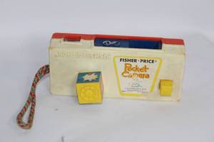 lot 302 image: Vintage Fisher-Price Pocket Camera Toy with Original Viewfinder