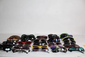 lot 341 image: Collection of 30 Assorted Sunglasses