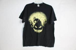 lot 345 image: Gildan Heavy Cotton T-Shirt with Halloween Design, Size L