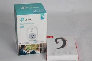 lot 382 image: TP-Link Smart Wi-Fi Plug HS100 & Y-12 Wireless Earhook Set