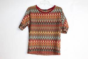 lot 387 image: Colorful Zig-Zag Patterned Top by Forever 21, Size M
