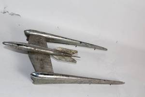 lot A-432 image: Vintage Metal Airplane Hood Ornament