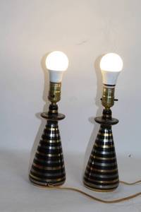 lot 434 image: Pair of Vintage Striped Table Lamps with Bulbs